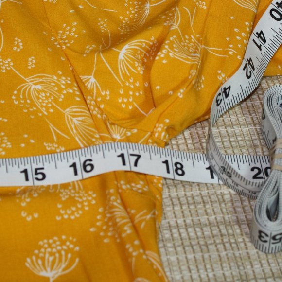 Old Navy NWT Pin-Tucked Yellow Floral Dress - Picture 3 of 7